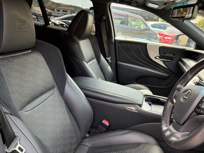 2018 Lexus LS — миниатюра 33