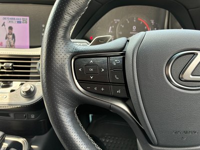2018 Lexus LS — миниатюра 38