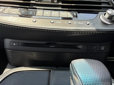 2018 Lexus LS — миниатюра 52