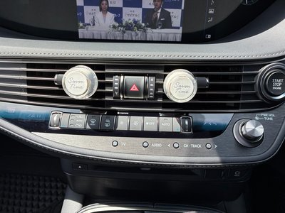 2018 Lexus LS — миниатюра 53