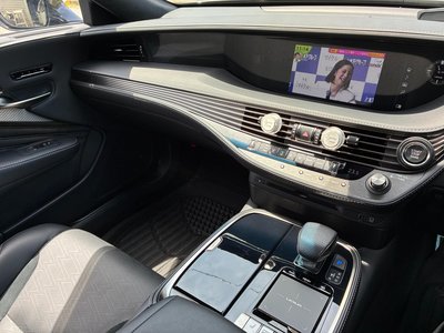 2018 Lexus LS — миниатюра 47