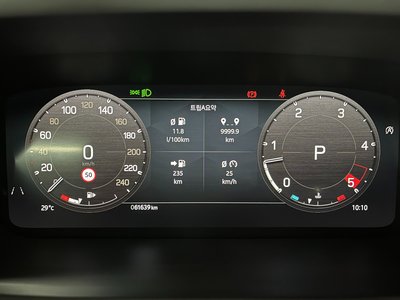 LAND ROVER DEFENDER - 9