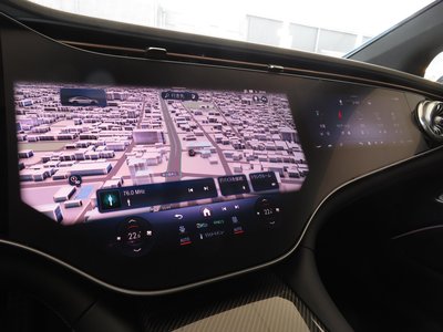 2022 Mercedes-BENZ EQS AMG — миниатюра 27