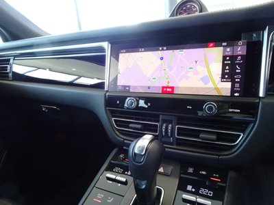صورة مصغرة 17 لـ 2023 Porsche MACAN