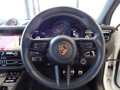 صورة مصغرة 16 لـ 2023 Porsche MACAN