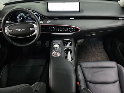 صورة 5 لـ 2021 Genesis GV70