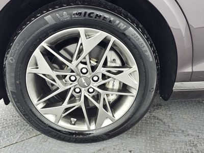 صورة 6 لـ 2021 Genesis GV70