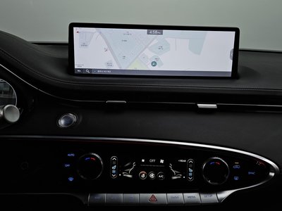 2021 Genesis GV70 thumbnail 15