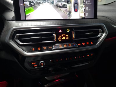 2025 BMW X4 — миниатюра 12