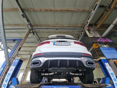 MERCEDES-BENZ GLB - 2