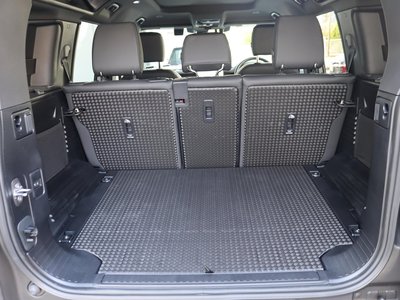 2025 LAND Rover DEFENDER — миниатюра 64