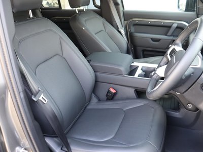 2025 LAND Rover DEFENDER — миниатюра 35