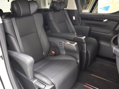 TOYOTA ALPHARD - 9