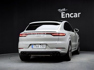 PORSCHE CAYENNE - 4