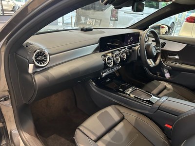 صورة 8 لـ 2025 Mercedes-BENZ A-CLASS