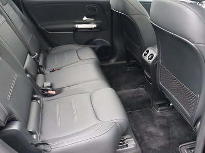 2025 Mercedes-BENZ EQB — фото 3