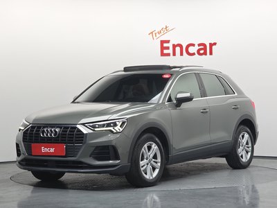 AUDI Q3 - 1