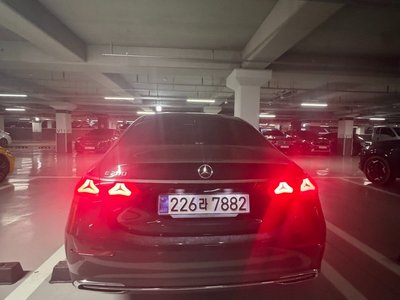 MERCEDES-BENZ E-CLASS - 3