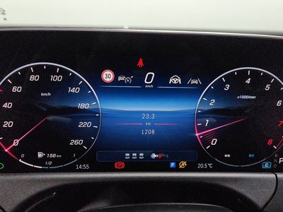 MERCEDES-BENZ E-CLASS - 8