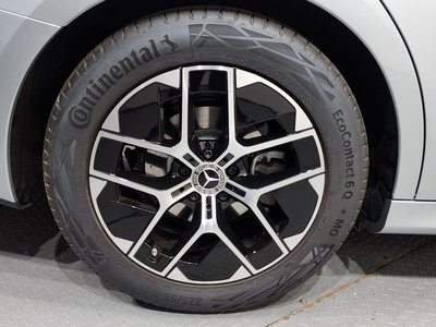 MERCEDES-BENZ E-CLASS - 6