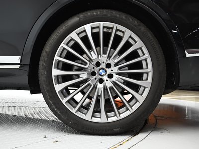 BMW X7 - 6