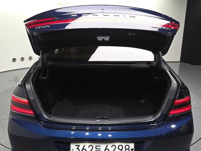 2020 Genesis G90 — миниатюра 26