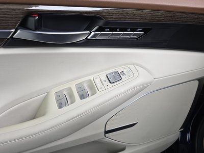 2020 Genesis G90 — миниатюра 29