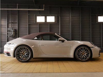 PORSCHE 911 CABRIOLET - 5