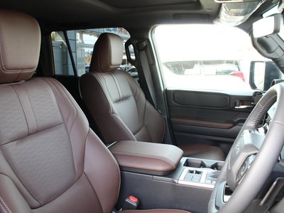 TOYOTA LAND CRUISER 250 - 9