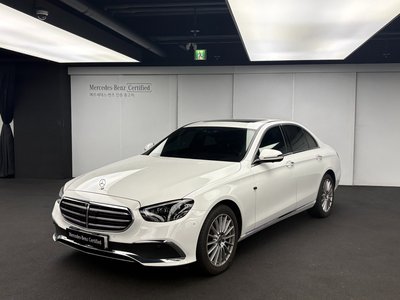 MERCEDES-BENZ E-CLASS - 4