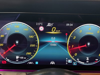 MERCEDES-BENZ E-CLASS - 9