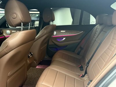 MERCEDES-BENZ E-CLASS - 5