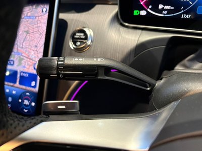 MERCEDES-BENZ C-CLASS - 9