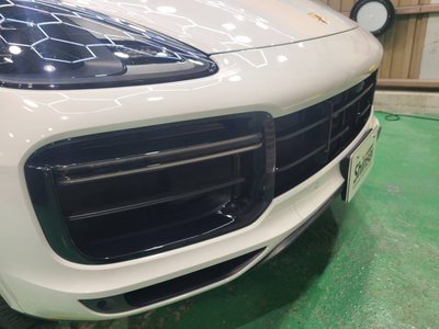 PORSCHE CAYENNE COUPE - 6