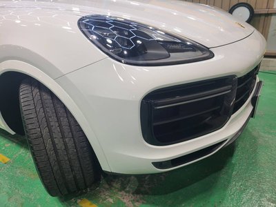 PORSCHE CAYENNE COUPE - 4