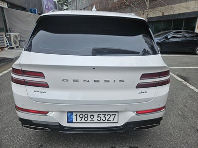 GENESIS GV80 - 8