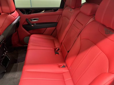 BENTLEY BENTAYGA - 8