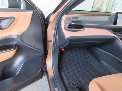 TOYOTA CROWN SPORT - 4