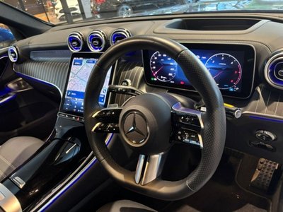 صورة 4 لـ 2025 Mercedes-BENZ GLC