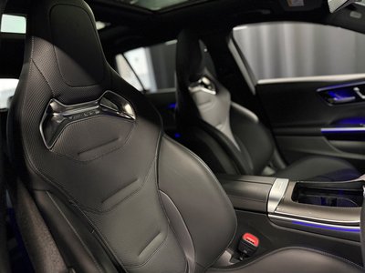 2024 Mercedes-BENZ C-CLASS AMG 照片 6
