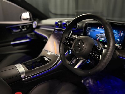 2024 Mercedes-BENZ C-CLASS AMG 照片 5