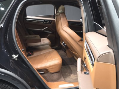 صورة مصغرة 12 لـ 2021 Porsche CAYENNE