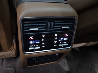 صورة مصغرة 18 لـ 2021 Porsche CAYENNE