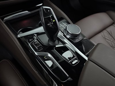 BMW 5 SERIES - 9