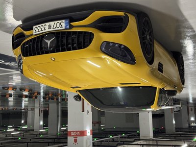 MERCEDES-BENZ AMG GT - 1