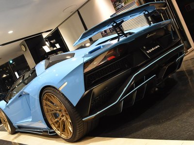 LAMBORGHINI AVENTADOR ROADSTER - 3