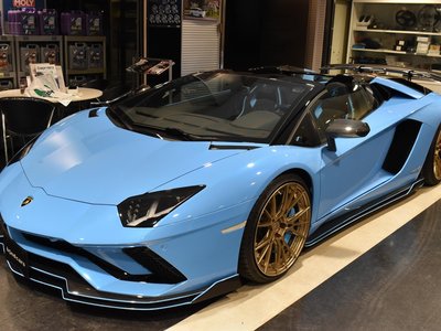 LAMBORGHINI AVENTADOR ROADSTER - 7