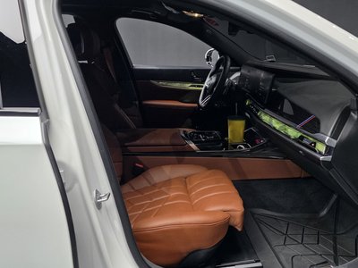 صورة مصغرة 11 لـ 2025 BMW 7 SERIES