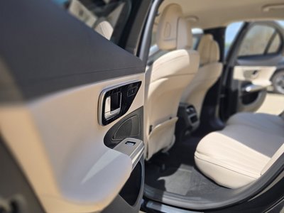 MERCEDES-BENZ E-CLASS - 10