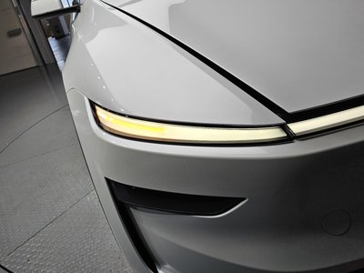 2025 Tesla MODEL Y — фото 9